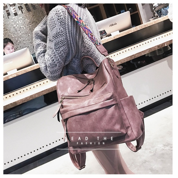 LAST ONE ! C'estle Via - Backpack/ Shoulder Bag - Picture 3 of 13